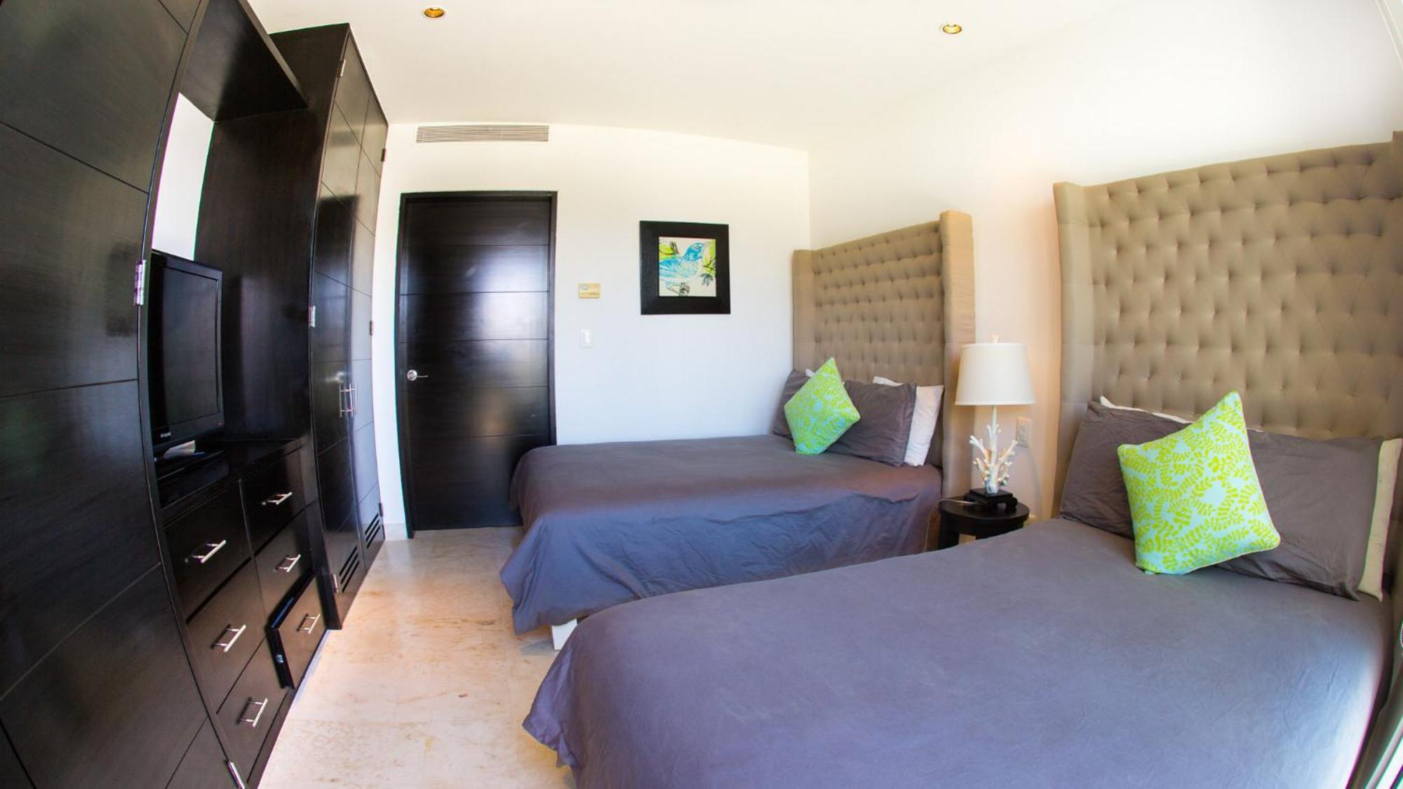 The Elements Oceanfront & Beachside Condo Hotel Плая-дель-Кармен Экстерьер фото